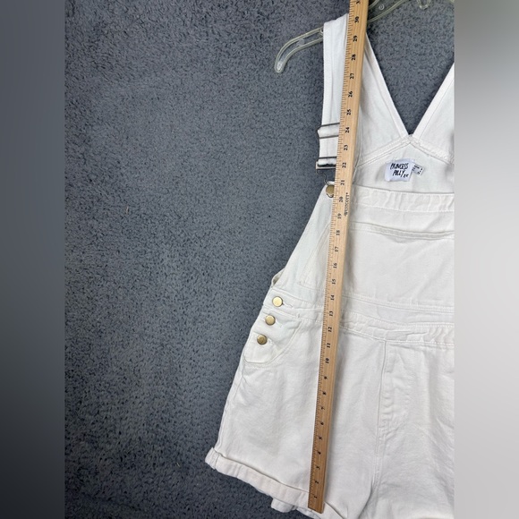 Princess Polly Overalls Shortalls Bibs White Shorts Adjustable Summer Size 4 - Picture 8 of 9